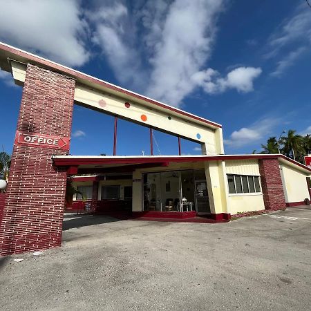 Palacio Inn Motel Miami Springs Екстериор снимка