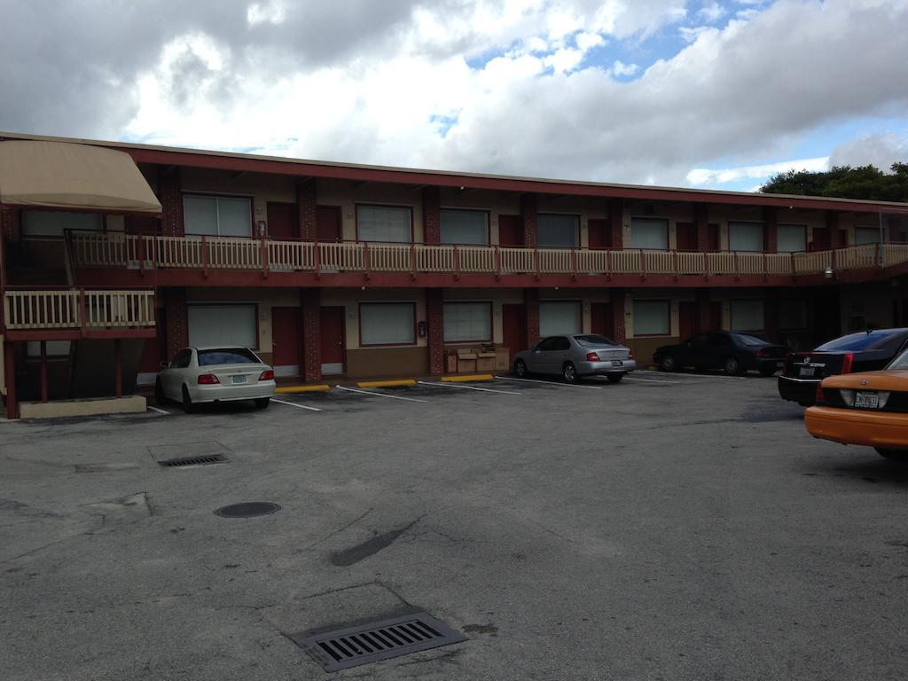 Palacio Inn Motel Miami Springs Екстериор снимка