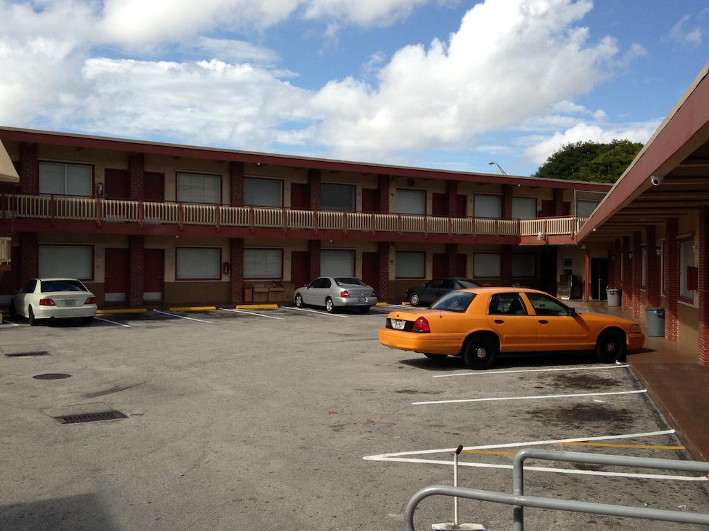 Palacio Inn Motel Miami Springs Екстериор снимка