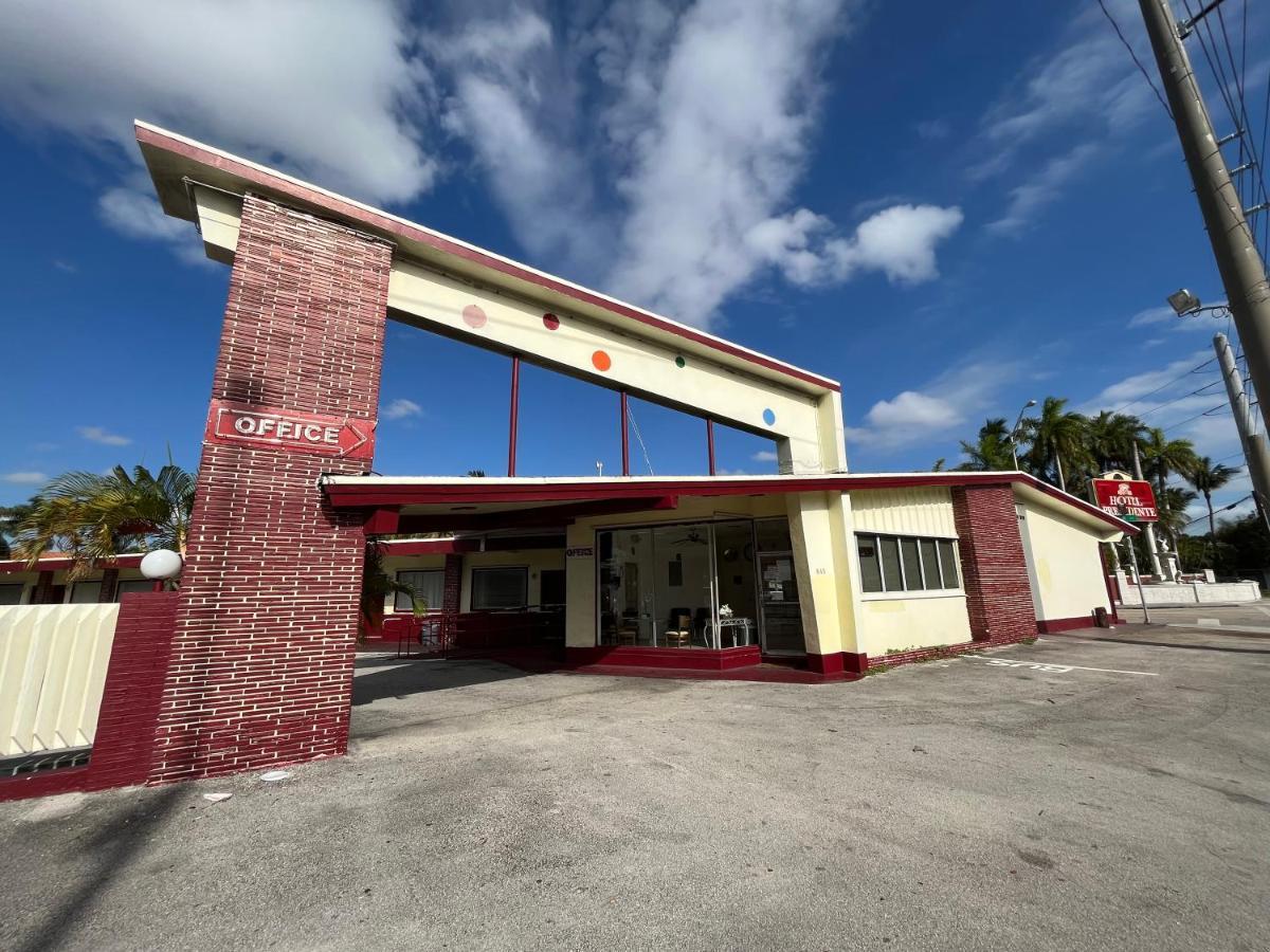 Palacio Inn Motel Miami Springs Екстериор снимка
